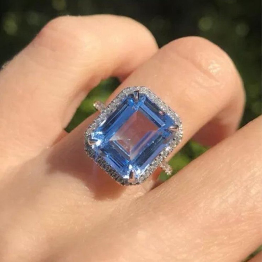 BLUE SQUARE DIAMOND BRIDAL RING - Picture 8 of 10